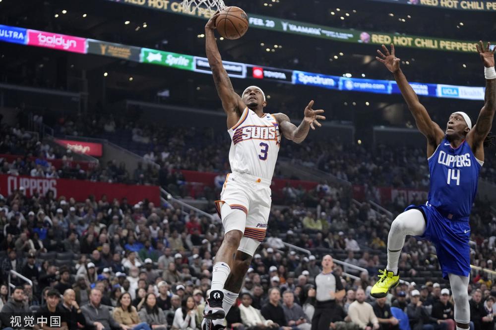 着无数球迷 着无数球迷