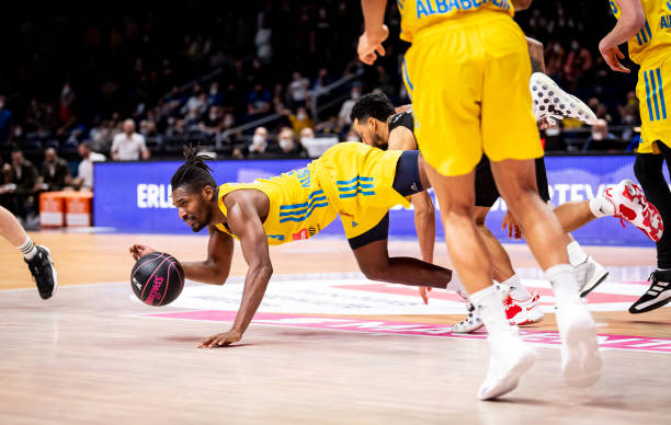 大哥们无责 大哥们无责